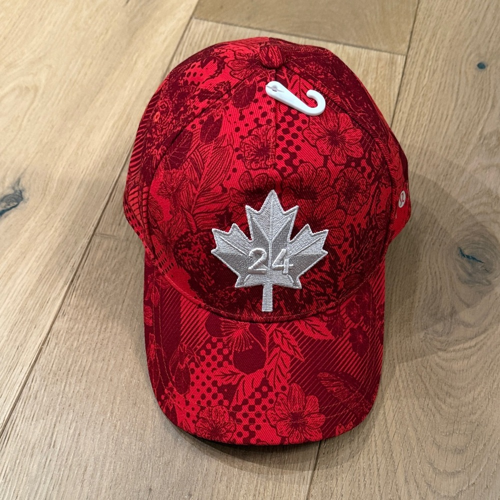 Lululemon - Red hat team Canada